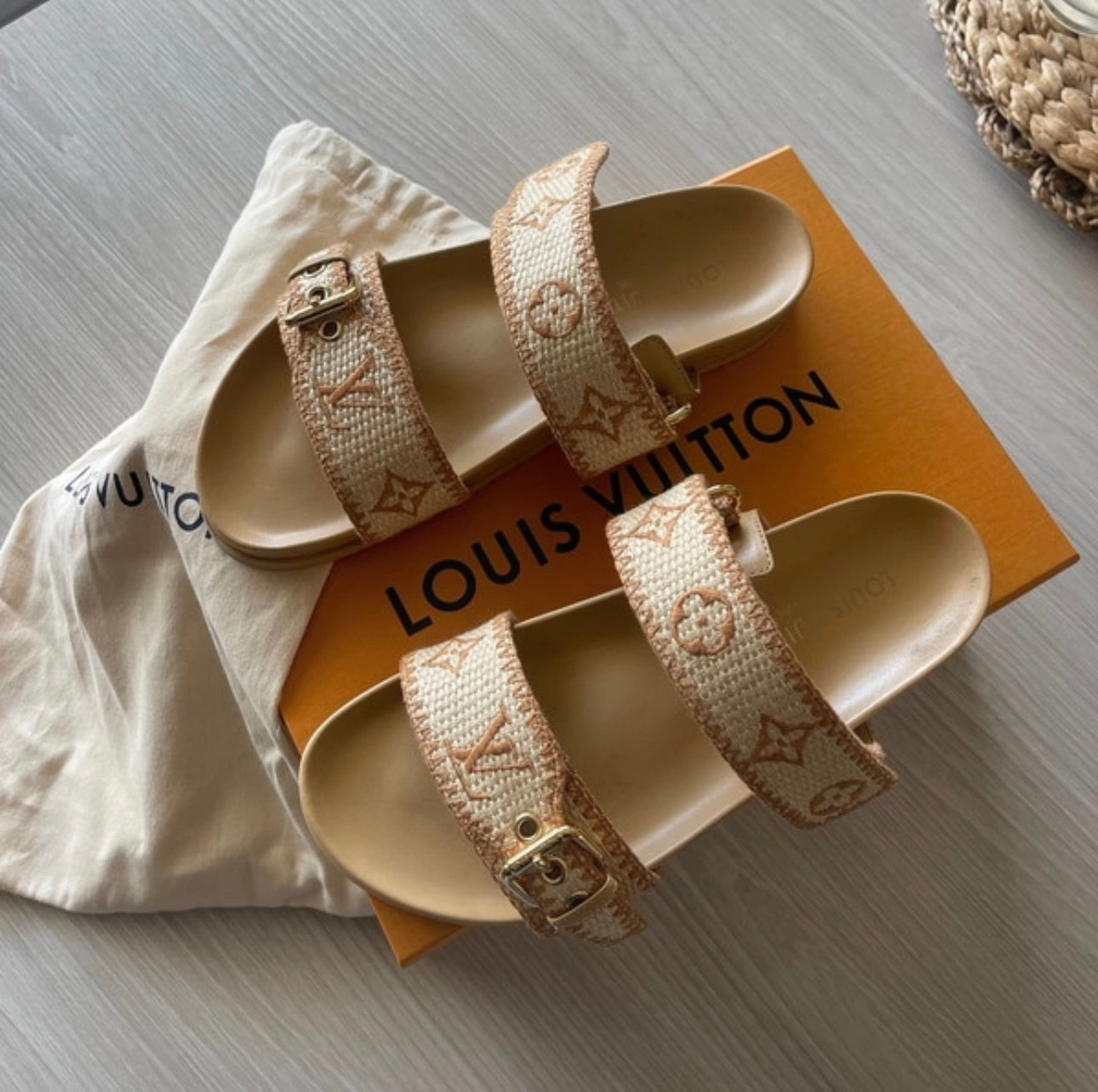 Sandales Louis Vu*tton