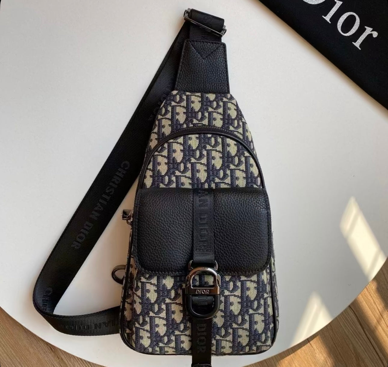Sacoche Louis V*itton