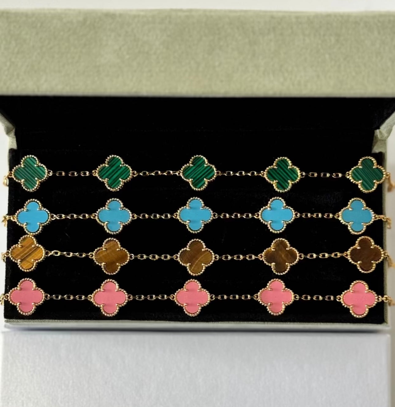 Bracelet V*n Cleef
