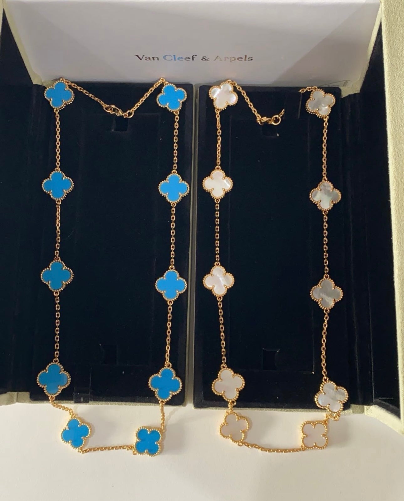 Collier V*n Cleef