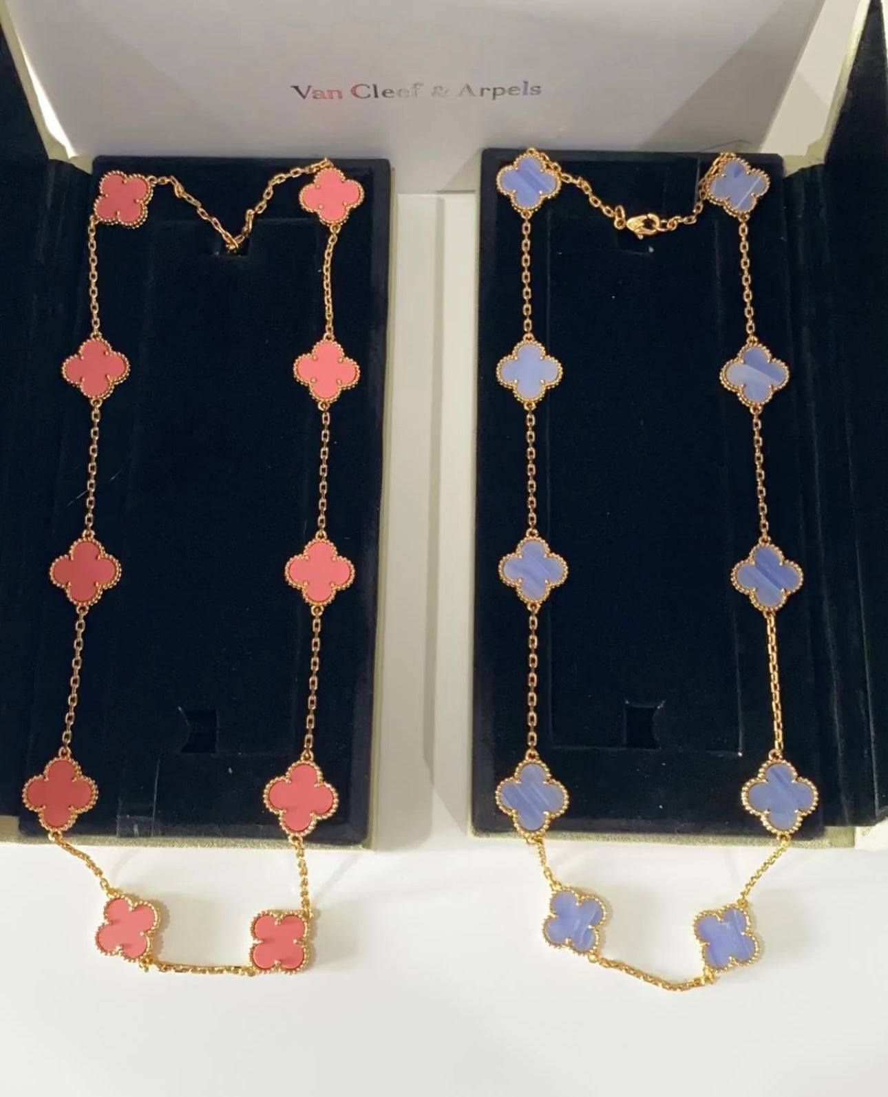 Collier V*n Cleef