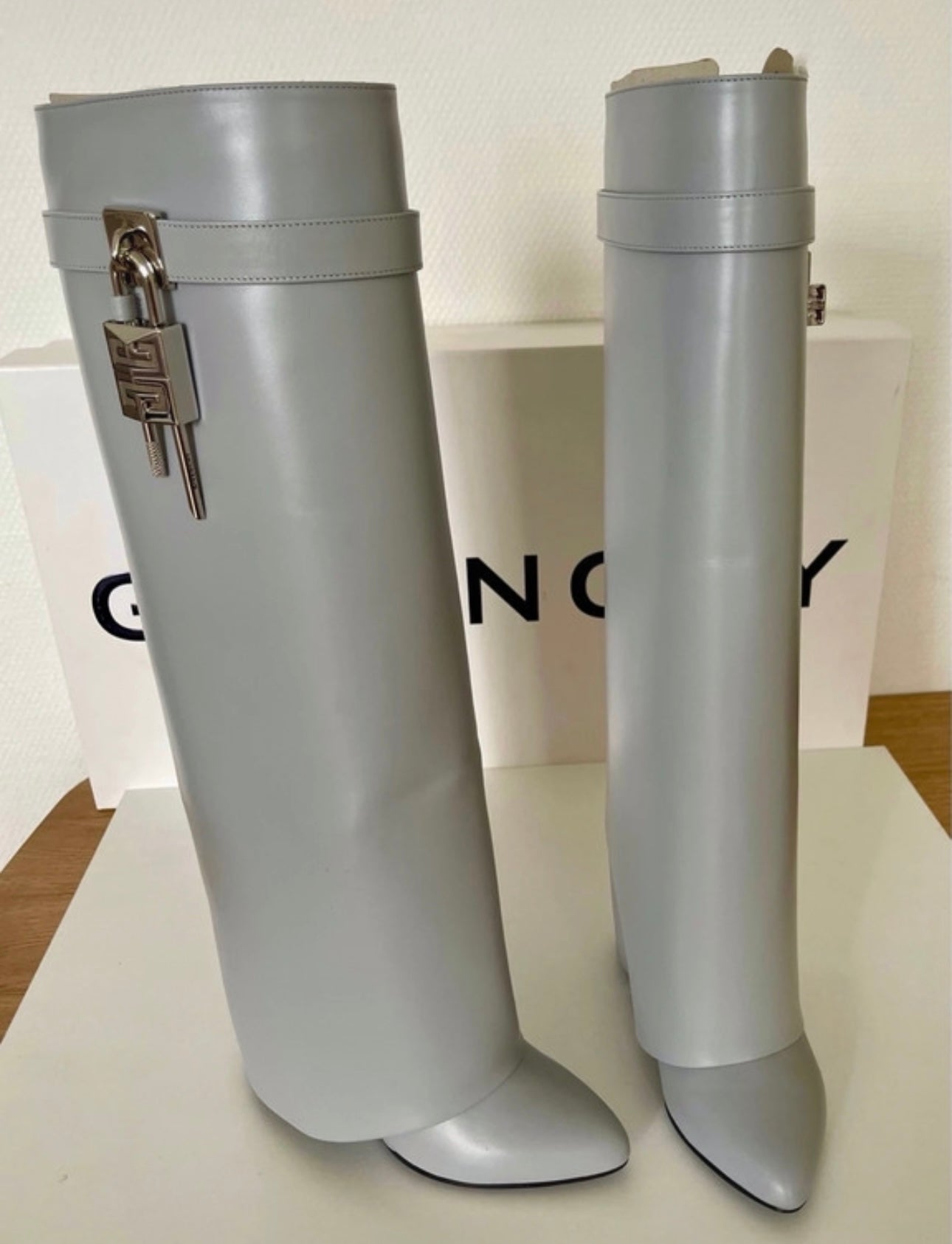 Bottes G*venchy