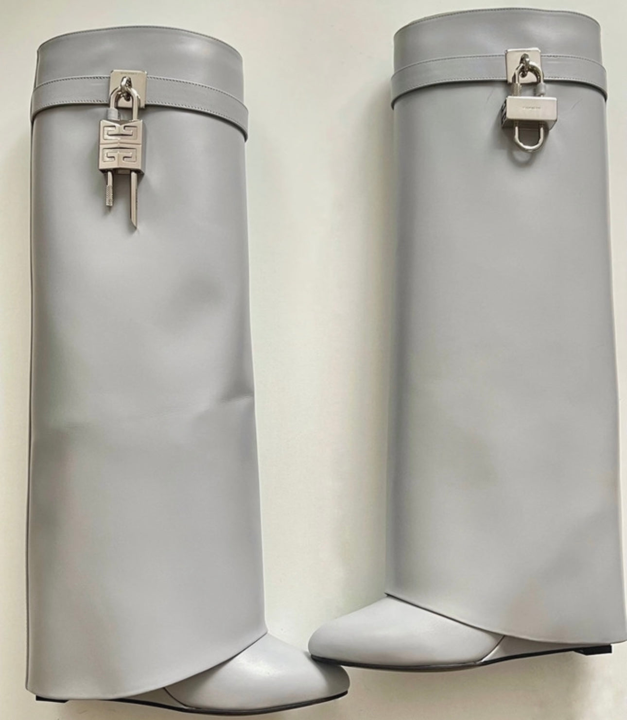 Bottes G*venchy