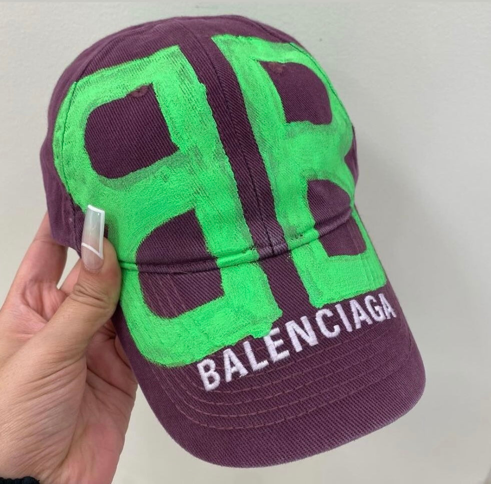 Cap B*lenciaga