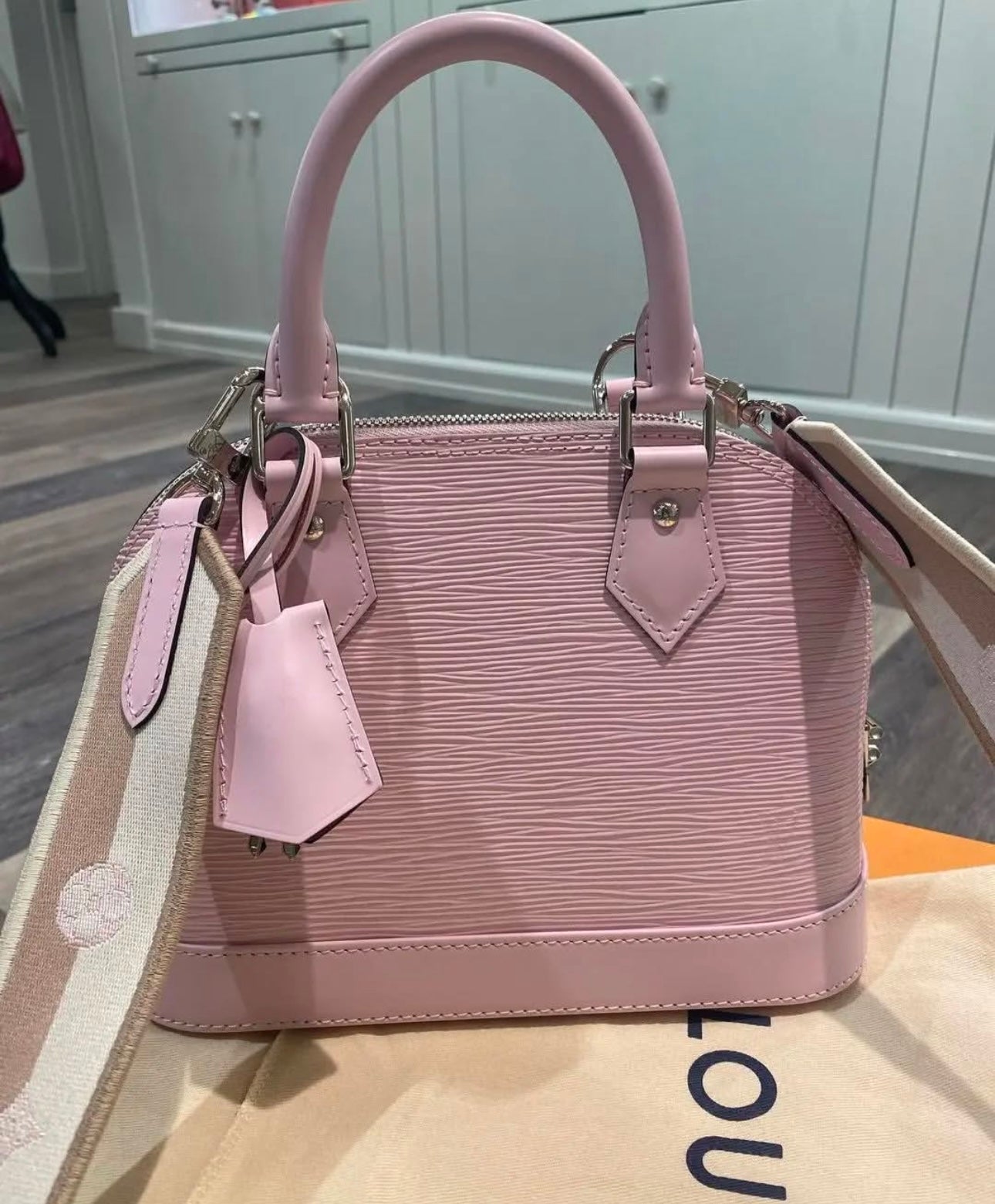 Sac Louis Vu*tton