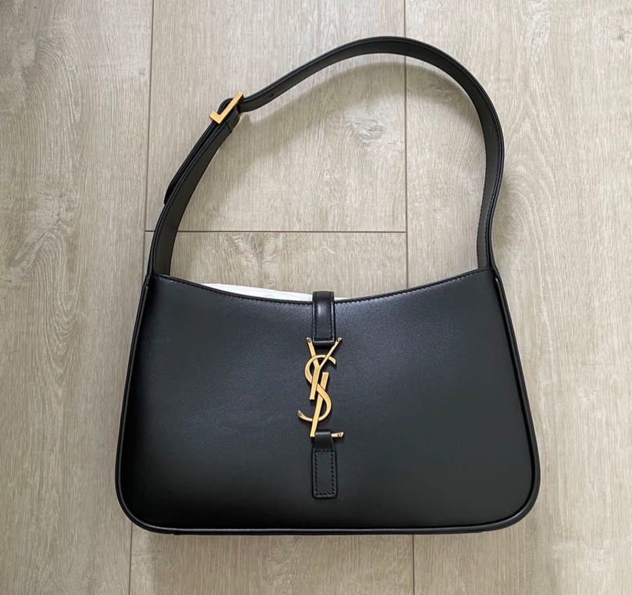 Sac Saint L*urent