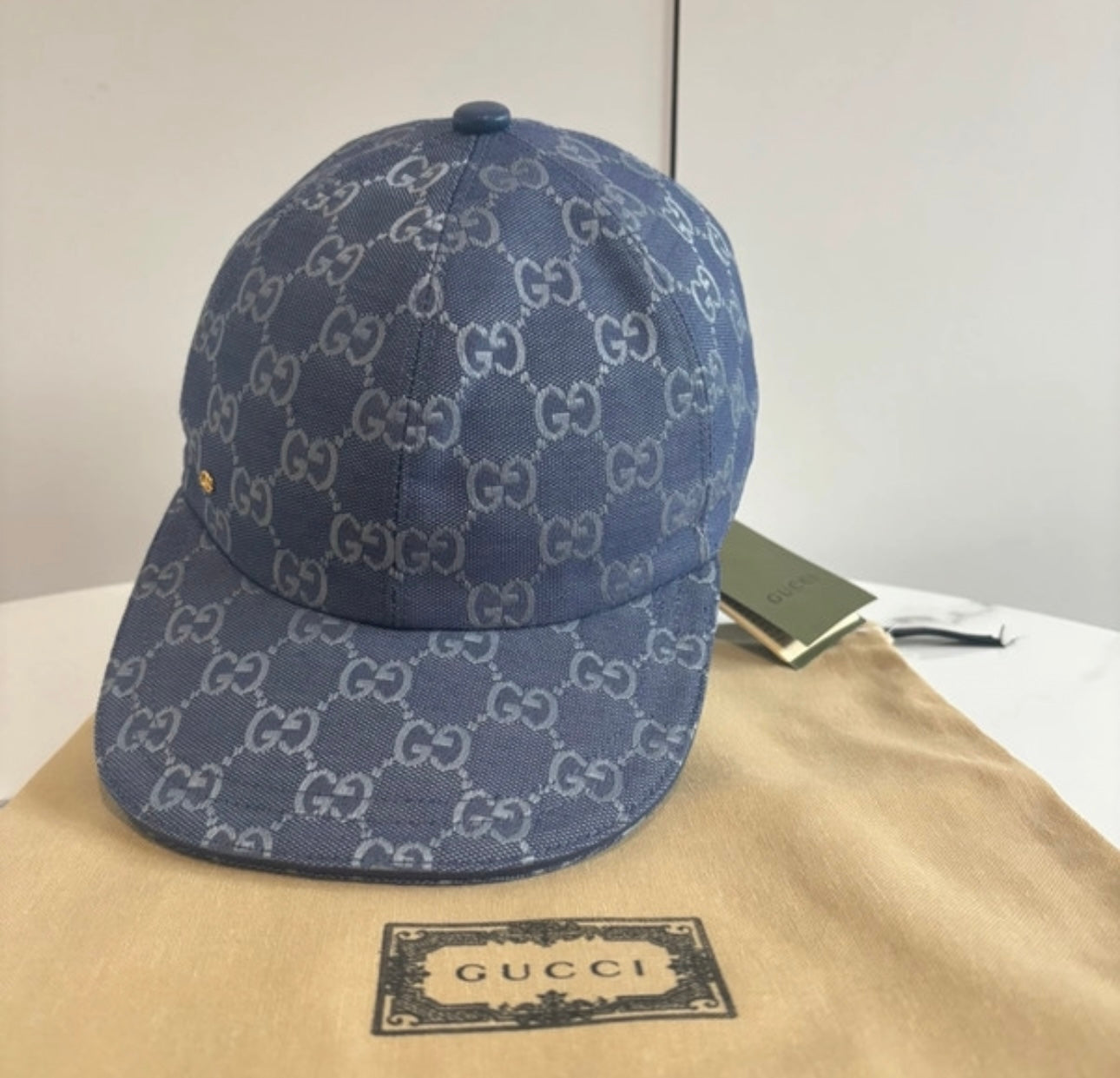 Casquette G*cci