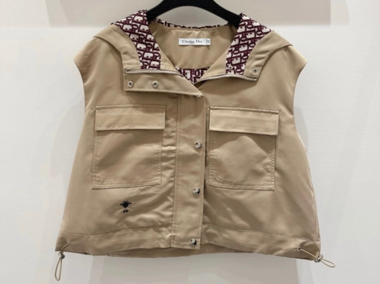 Vestes Di*r