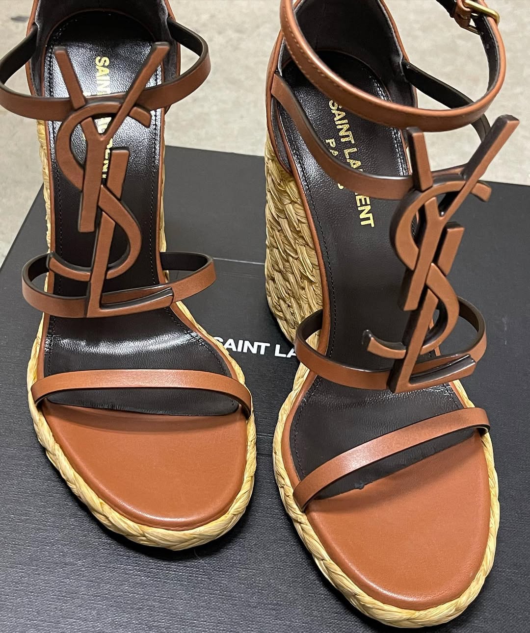 Sandales Saint L*urent