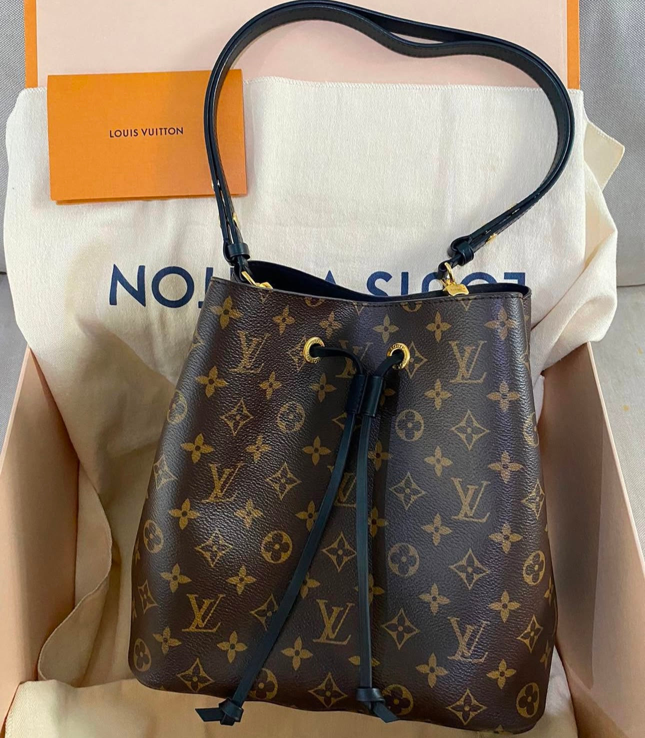 Sac Louis Vu*tton