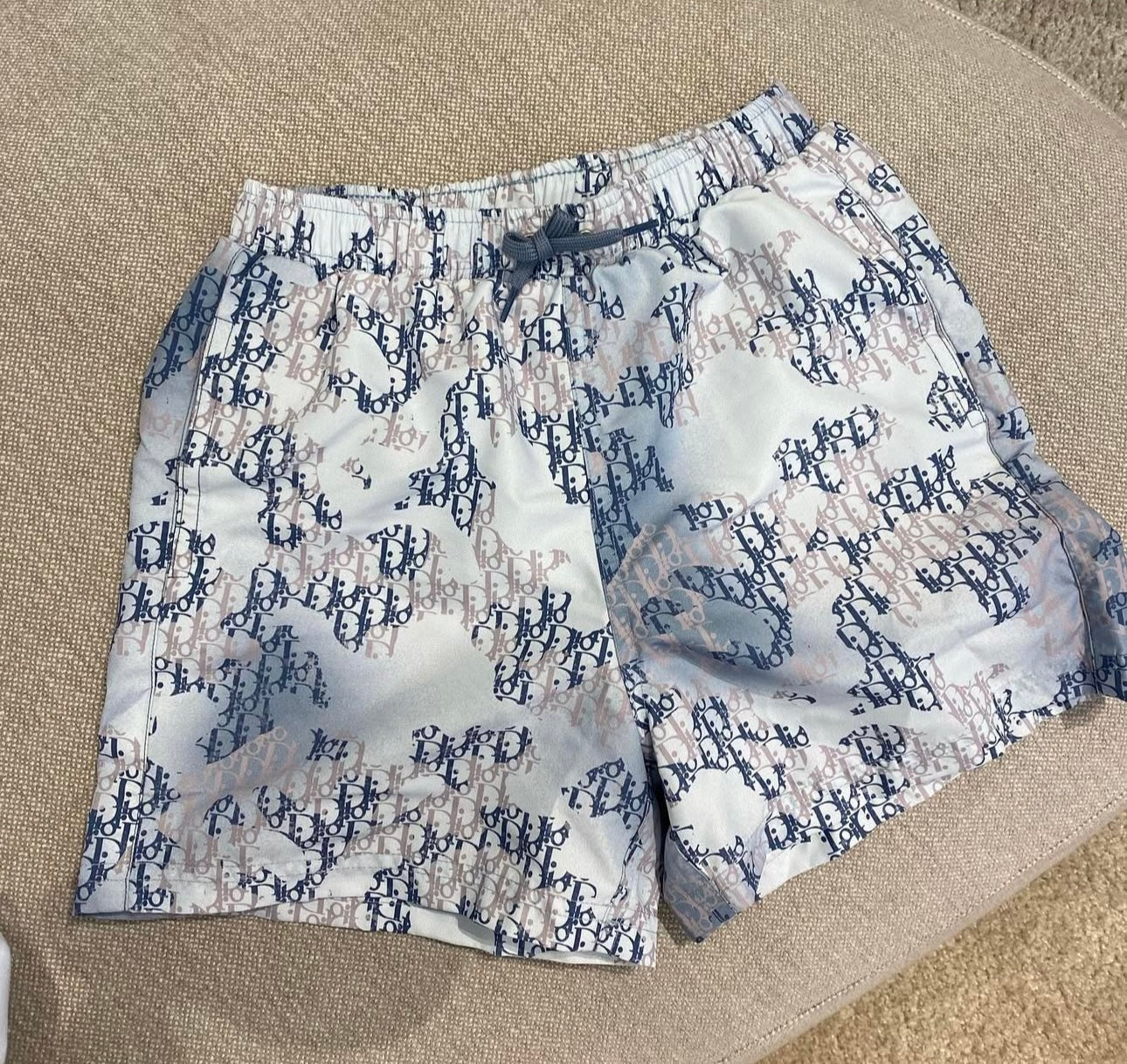 Short Di*r