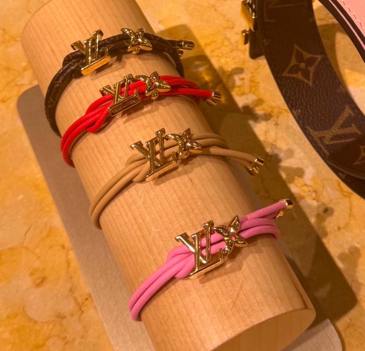 Bracelet Louis Vu*tton