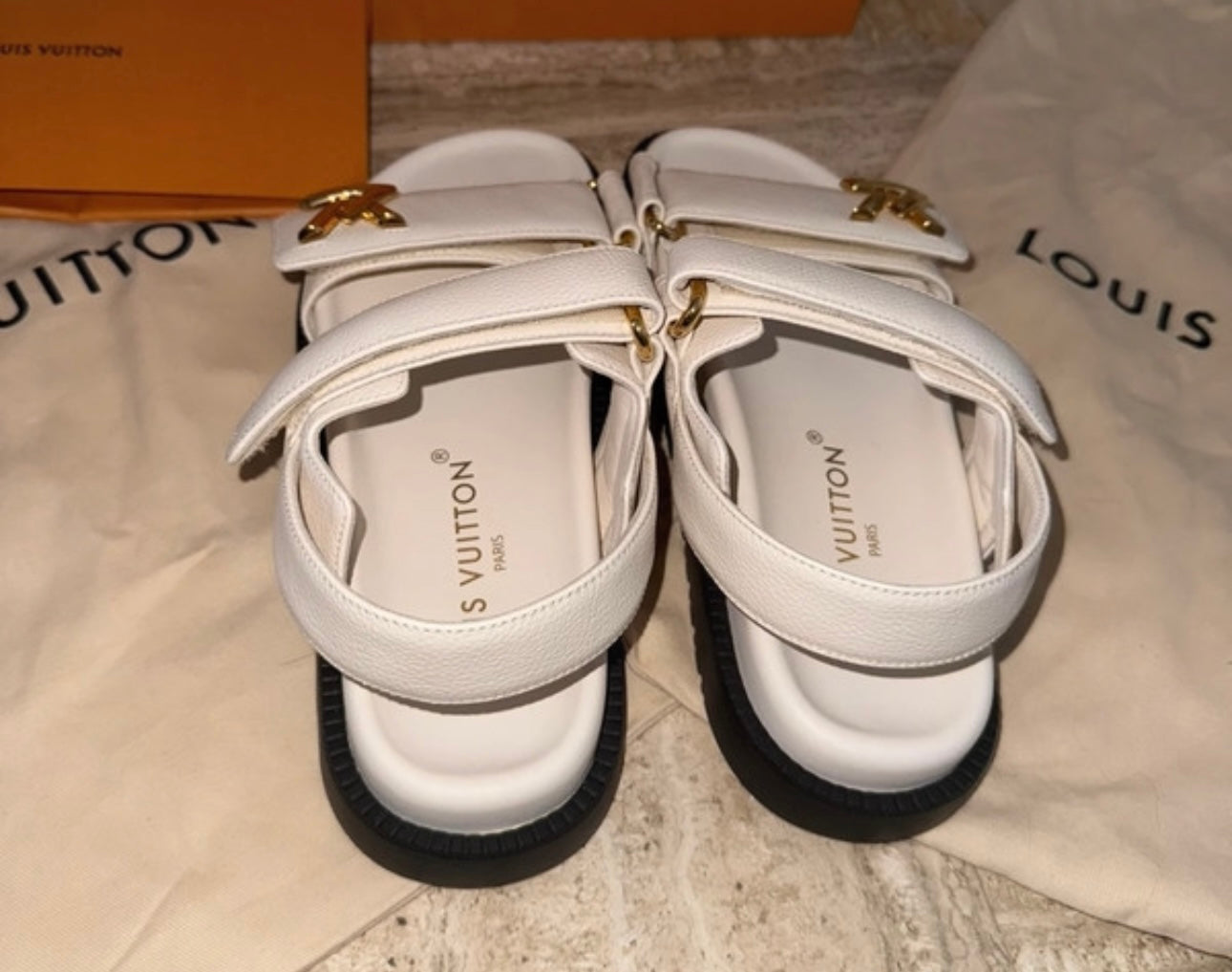 Sandales Louis Vu*tton