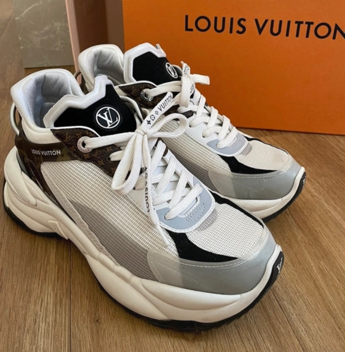 Basket Louis Vu*tton