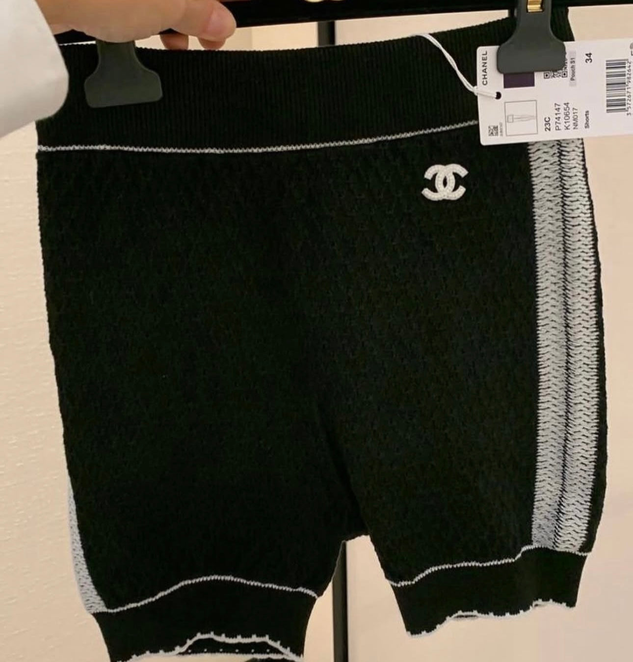 Short Ch*nel